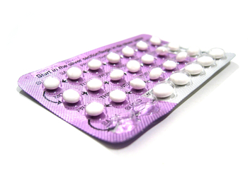 Prezervativul şi pilulele, cele mai cunoscute metode de contracepţie printre români